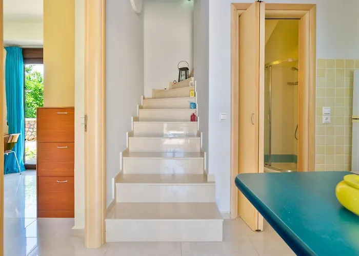 Smaragdi Beachfront Villa Asklipiion