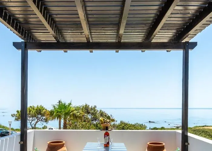 Villa Smaragdi Beachfront