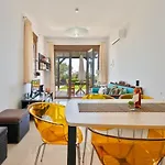 Villa Smaragdi Beachfront *