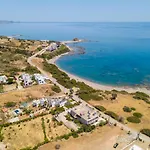 Smaragdi Beachfront