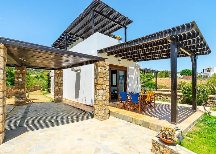 فيلة Smaragdi Beachfront *