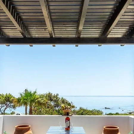 וילה Smaragdi Beachfront