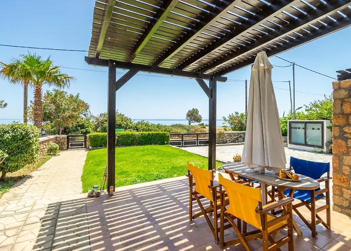 Smaragdi Beachfront فيلة *